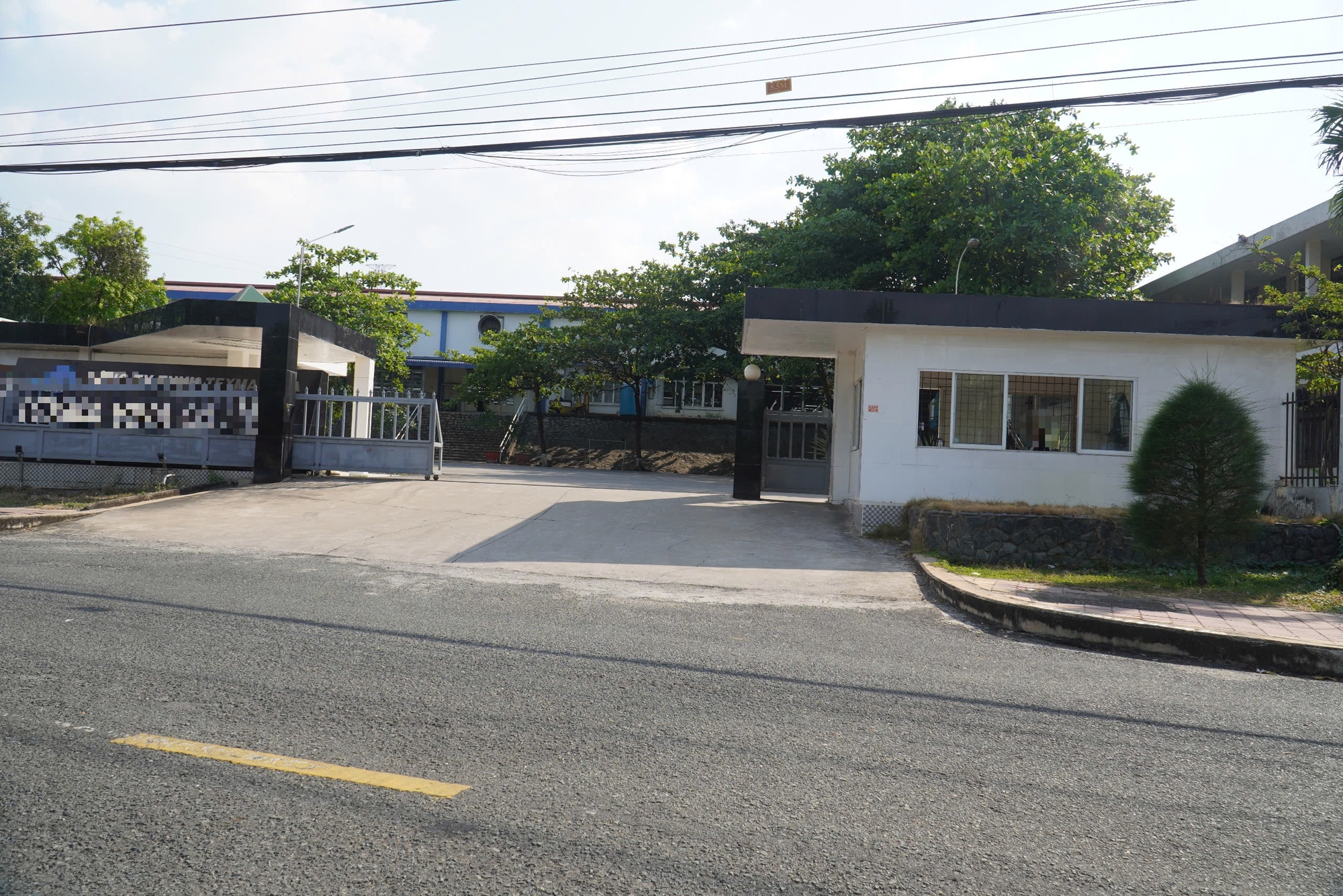 Diễn biến mới vụ nữ nhân viên mang bầu bị cho ra ngồi ở phòng bảo vệ 1 Vụ nữ lao động mang thai ‘kêu cứu’, công ty đã bố trí lại công như cũ - Ảnh 1.