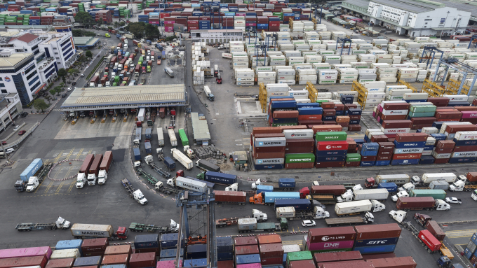 Container hàng hóa tại cảng Cát Lái chiều 4/2. Ảnh: Thanh Tùng