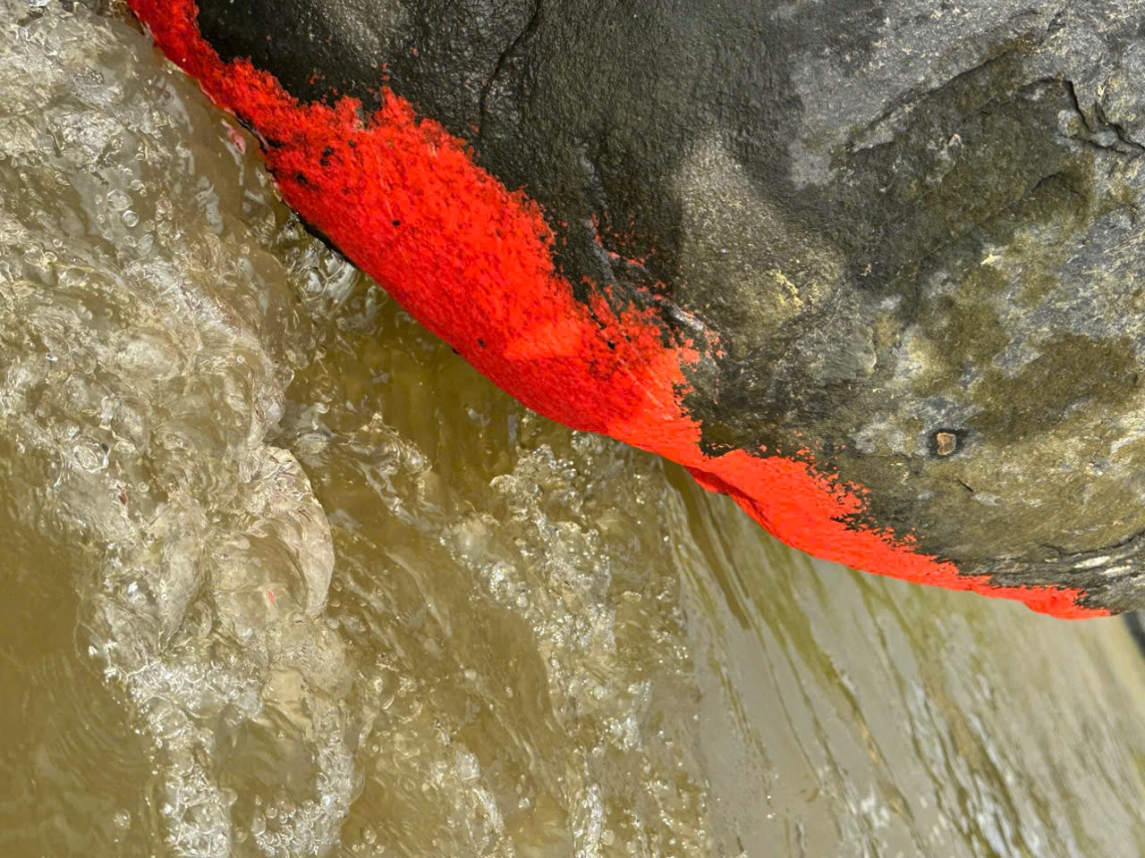 tảng đá - Ảnh 1.