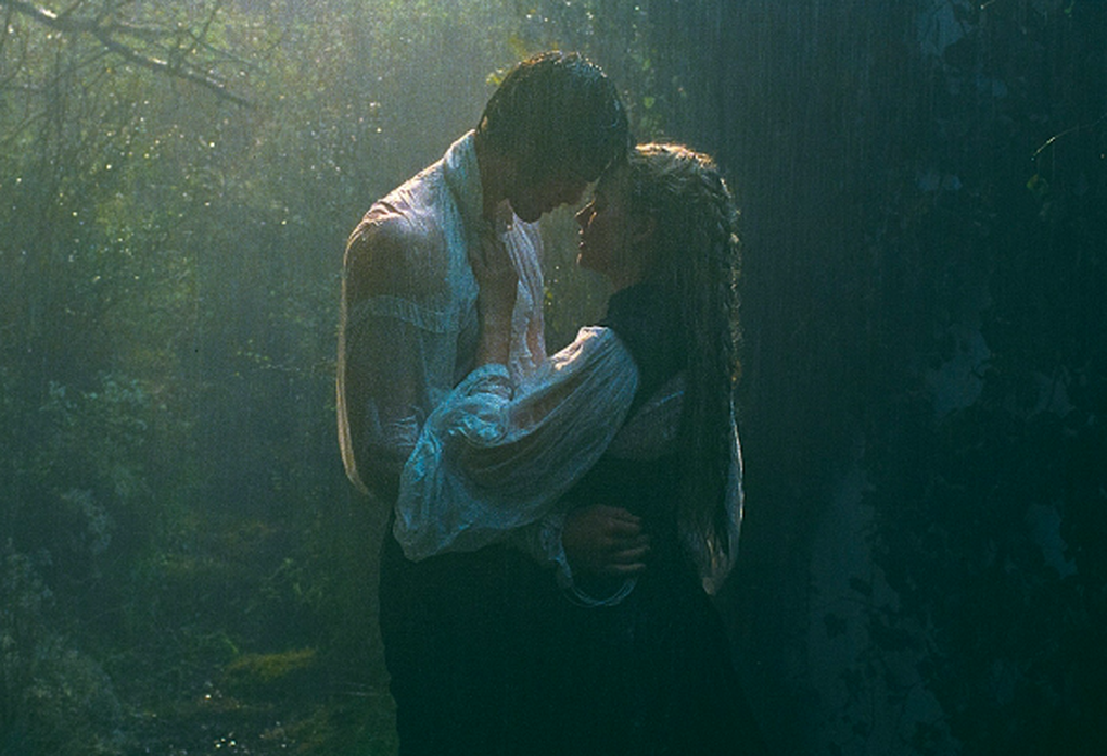 “Đồi gió hú” 2026: Ngập cảnh nóng, gây tranh cãi từ nội dung đến diễn viên - 1