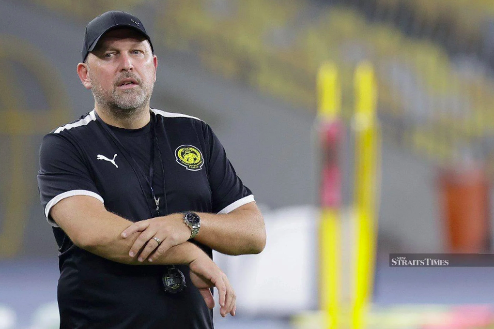 Động thái bất ngờ của HLV Malaysia trước trận gặp tuyển Việt Nam - 1
