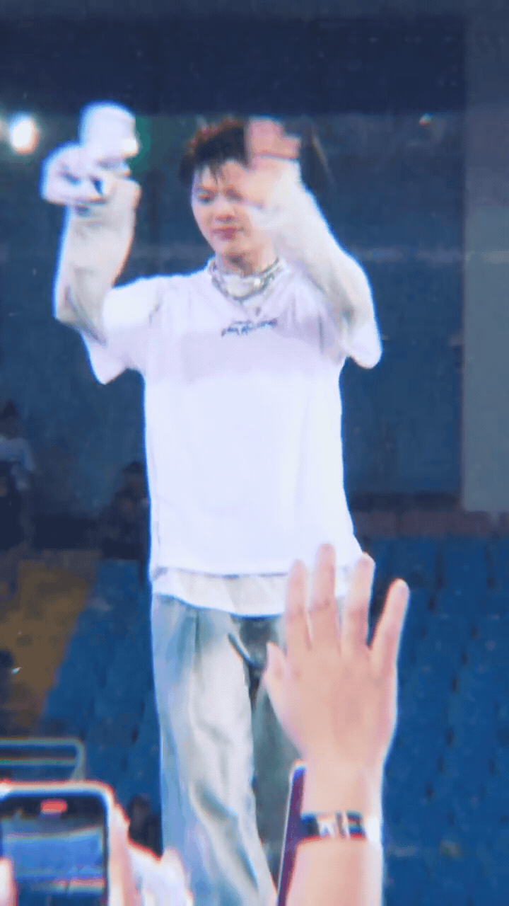 Động thái của RHYDER khiến fan xem xong chỉ muốn khóc- Ảnh 1.