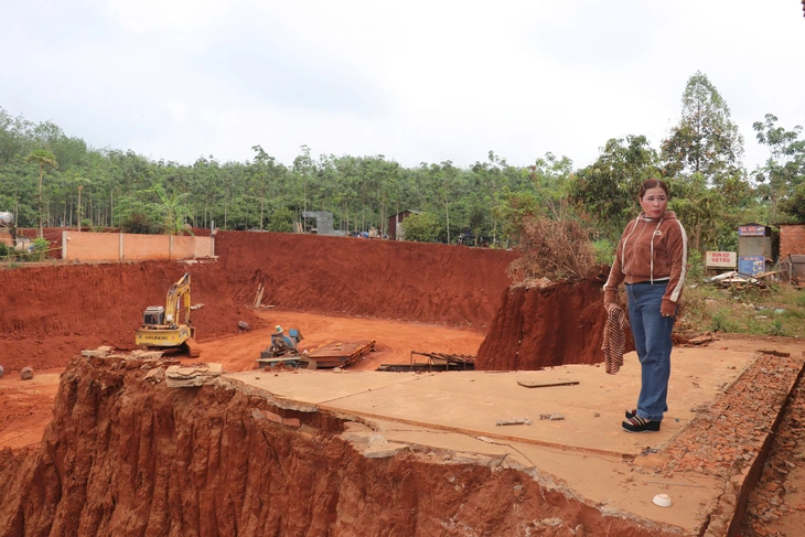 Dự kiến sáng nay 17-3, chủ đầu tư dự án hạ cốt nền ở Đồng Nai tổ chức xin lỗi người dân 1 Dự kiến sáng nay 17-3, chủ đầu tư dự án hạ cốt nền ở Đồng Nai tổ chức xin lỗi người dân - Ảnh 1.