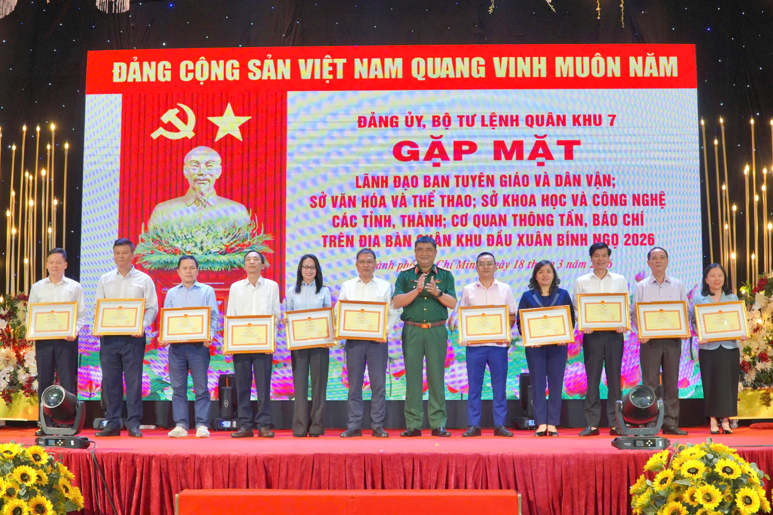 Đưa công tác tuyên truyền về Quân khu 7 đi vào thực chất, hiệu quả cao - Ảnh 1.