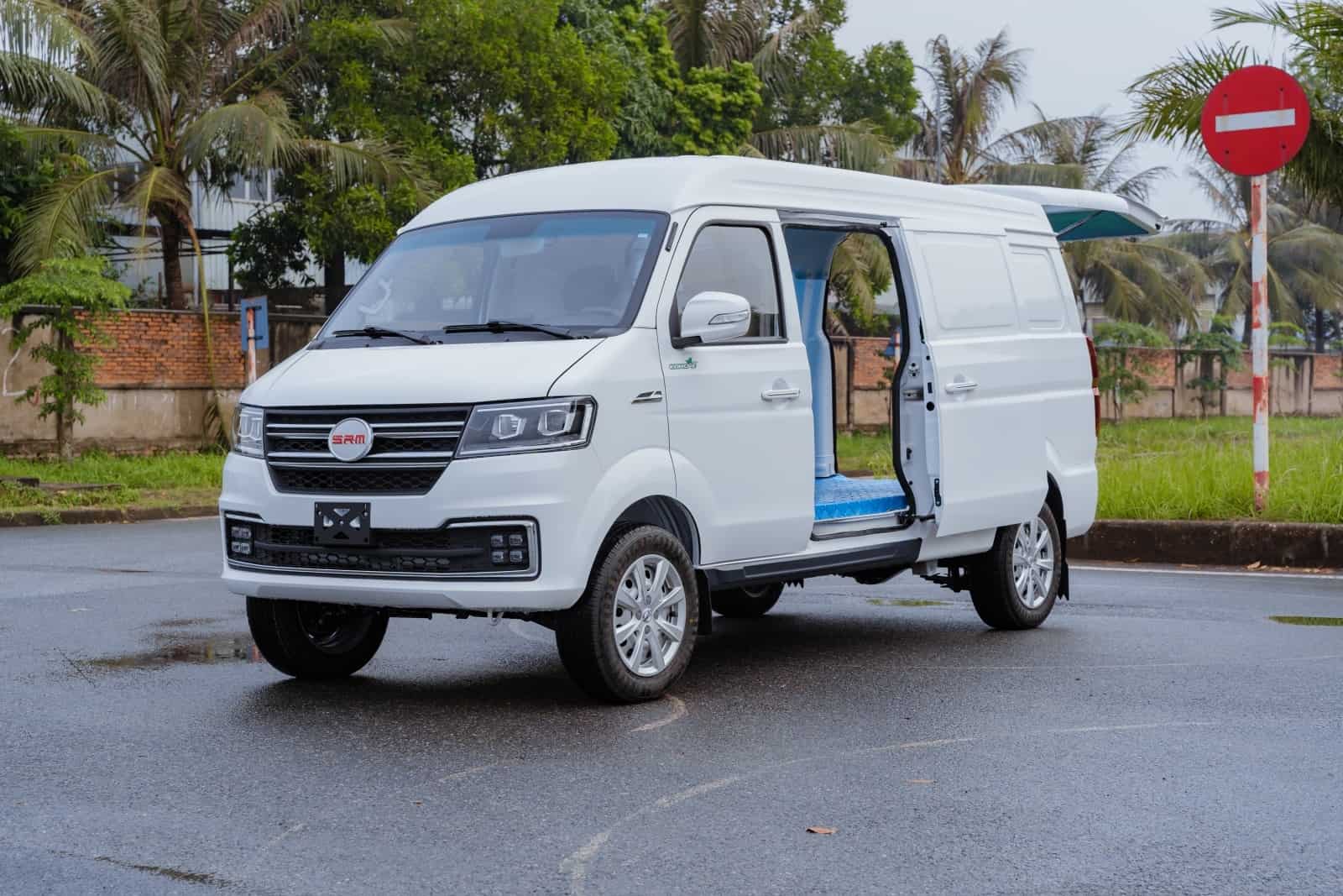 Đường cấm ô tô tải có bao gồm xe tải van? - Ảnh 2. Đường cấm ô tô tải có bao gồm xe tải van? - Ảnh 2.