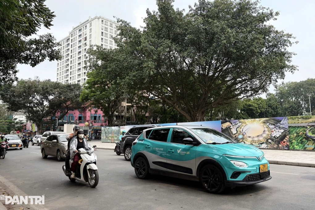 Đường phố Hà Nội vắng bóng xe bán tải - 3