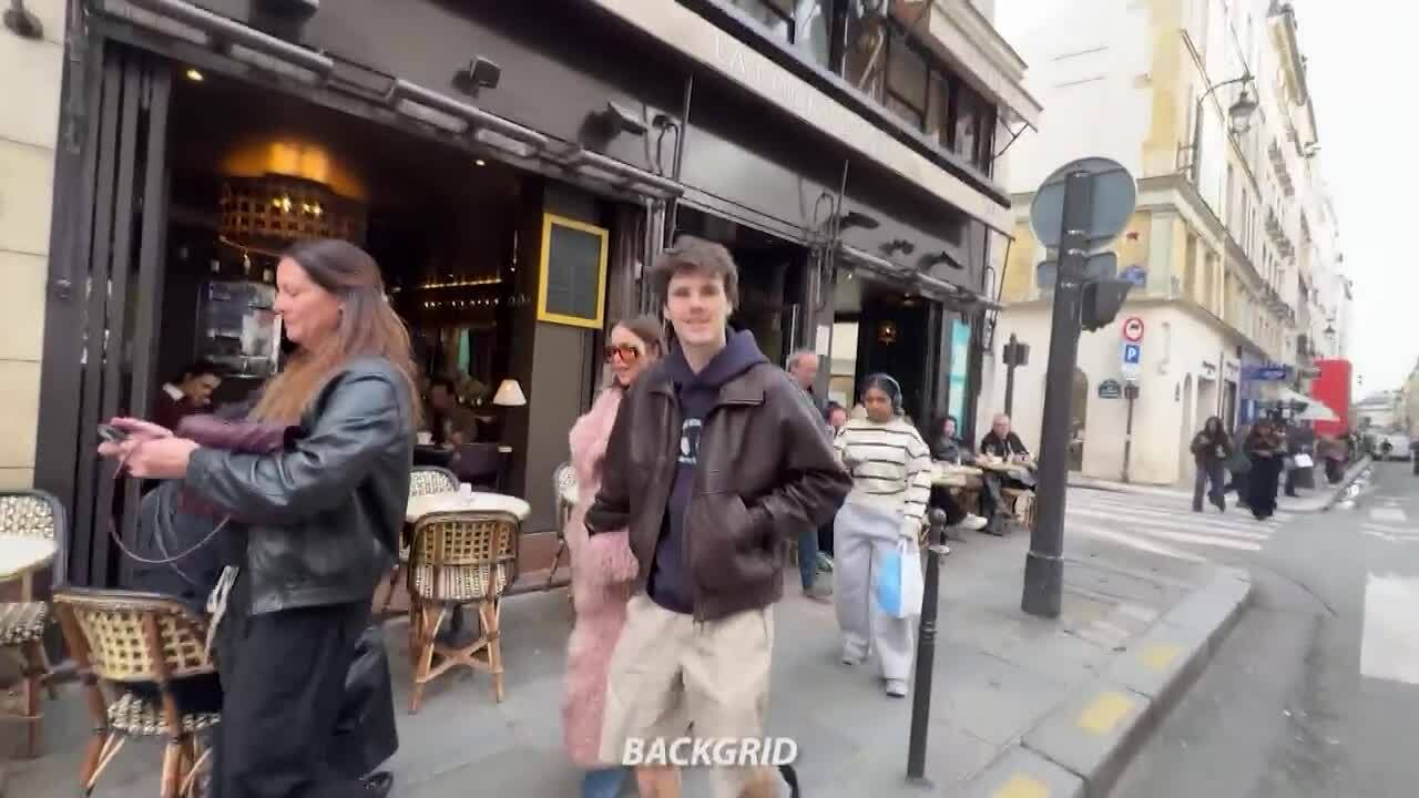 Cruz Beckham nói mong làm hòa với Brooklyn