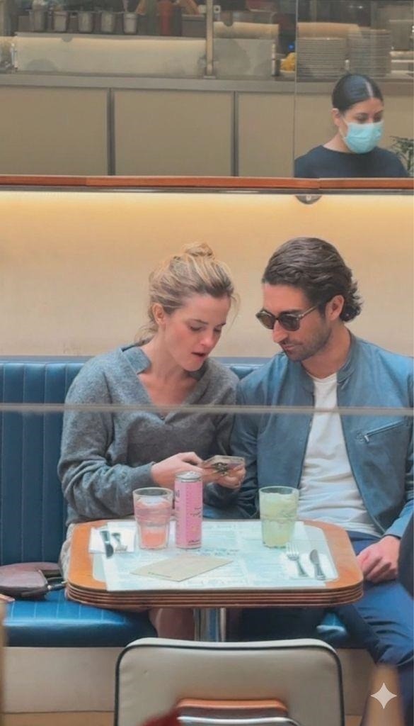 Emma Watson công khai bạn trai tỷ phú mới, trao nhau nụ hôn 