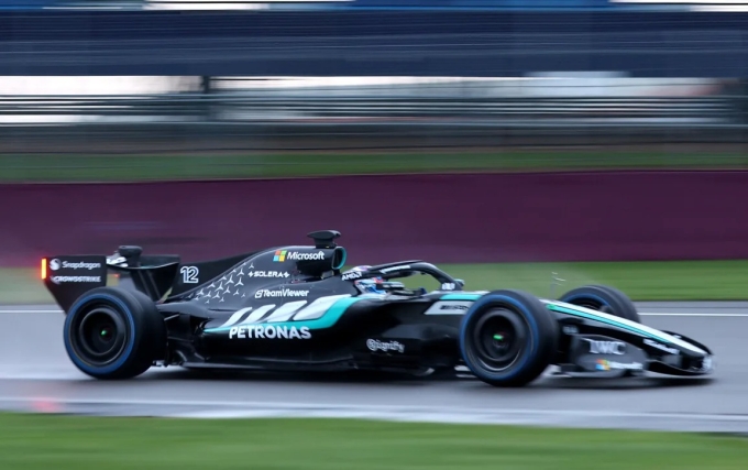 Chiếc xe mới của Mercedes cho mùa 2026. Ảnh: Mercedes-AMG Petronas F1 Team