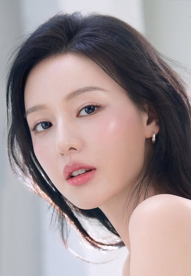 Volufiline: Filler dạng bôi gây tò mò nhất hiện nay có thực sự thần thánh?- Ảnh 1.