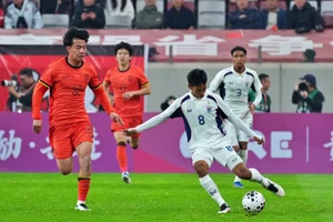 U-23 Thái Lan và Trung Quốc “xử lý” cồng kềnh quá, chỉ U-23 Việt Nam là gọn