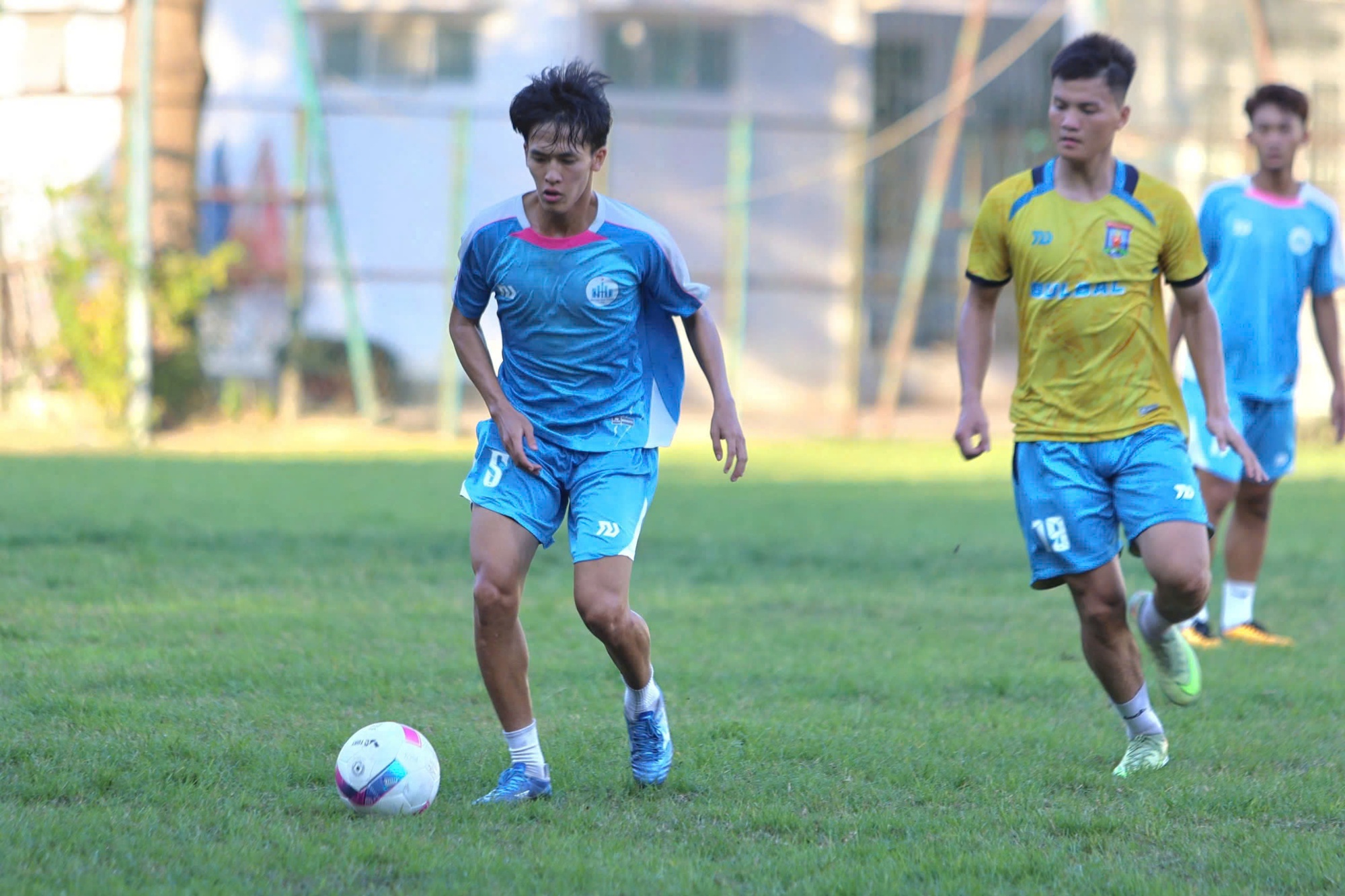 Gay cấn ngày khai màn vòng chung kết- Ảnh 1.