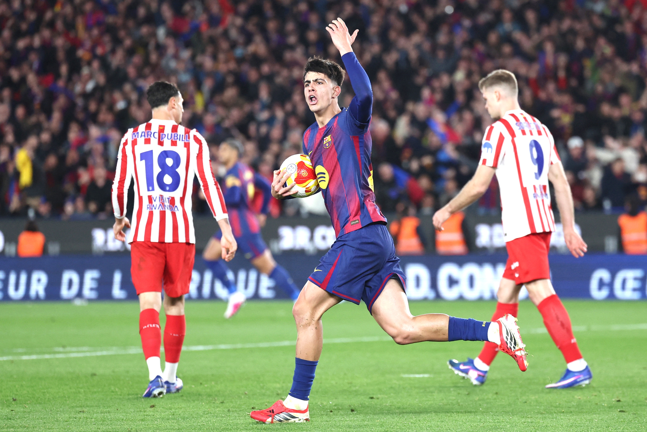 Barcelona: Ghi bàn hàng loạt chưa phải là đủ- Ảnh 1.