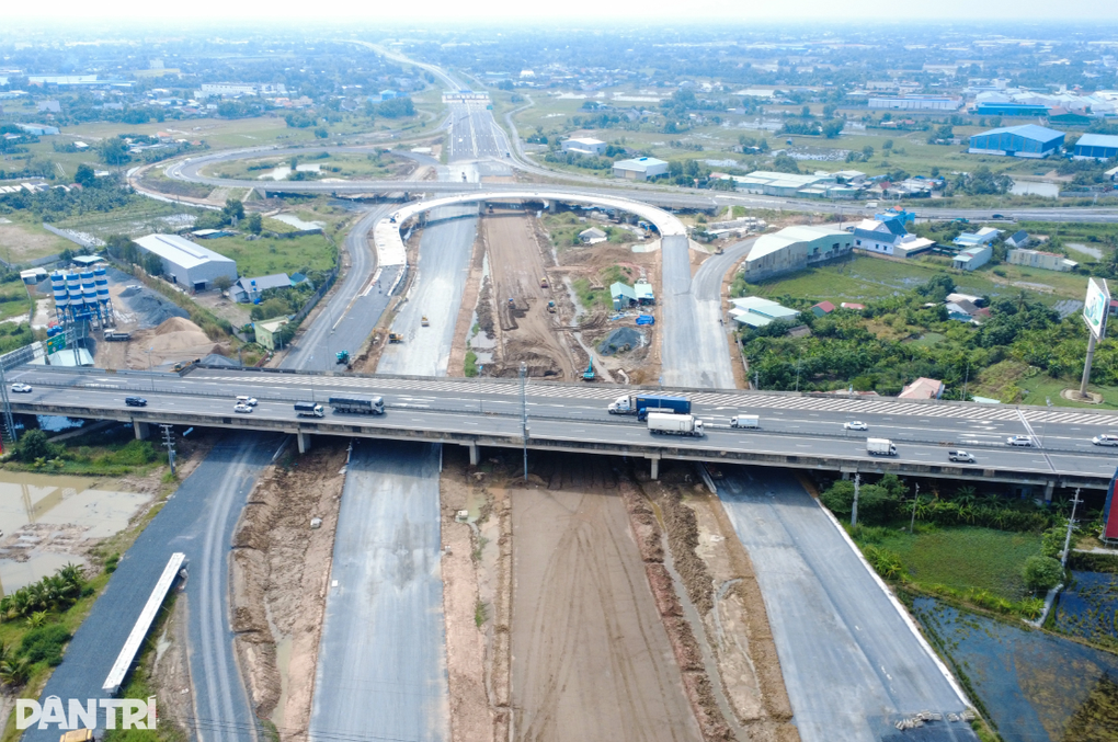 Giá căn hộ quanh TPHCM tăng mạnh sau giai đoạn sáp nhập - 1