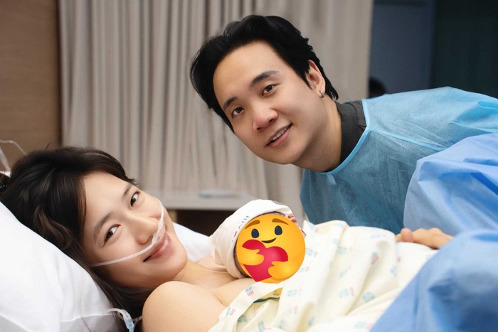 Gia dinh JustaTee lan dau cong khai con thu 3