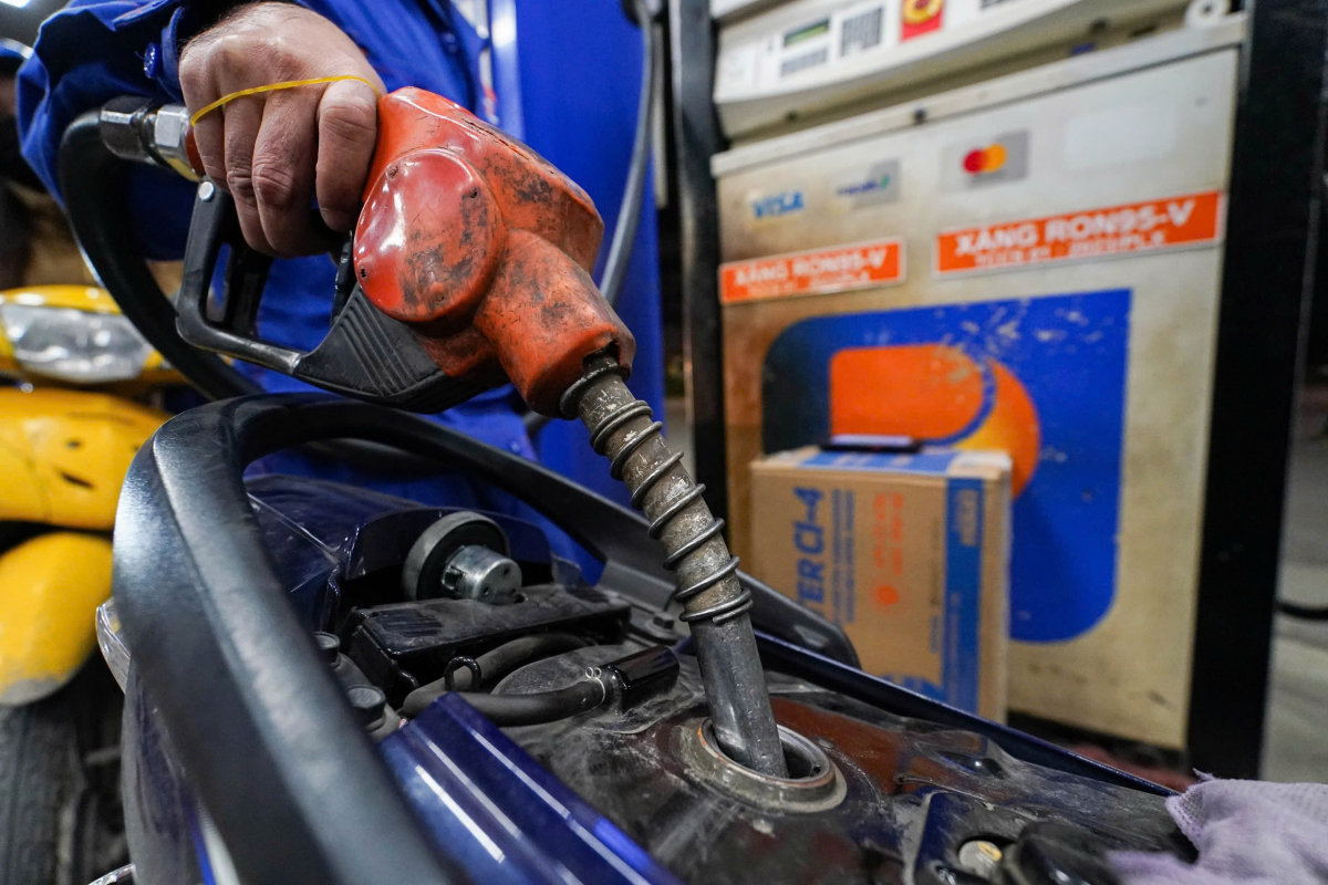 Gia xang dau cung tang