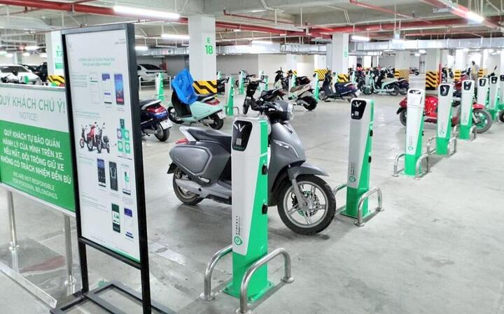 Giá xăng tăng, nhiều người tính chuyển sang xe điện- Ảnh 2.