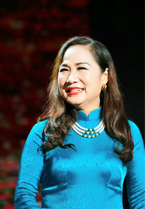 Nữ NSND duy nhất được giới thiệu ứng cử đại biểu Quốc hội khoá XVI: Giám đốc Nhà hát nhận bằng khen Thủ tướng, sự nghiệp cả nước ngưỡng mộ- Ảnh 1.