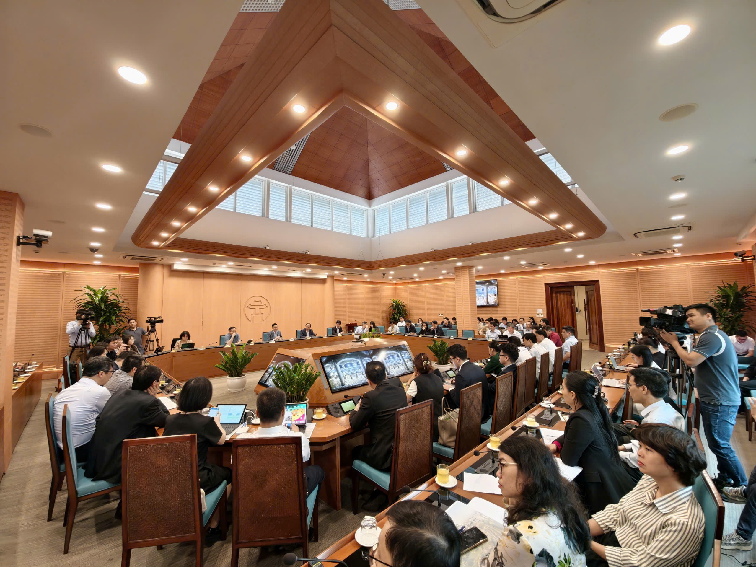 Hà Nội - Ảnh 1.