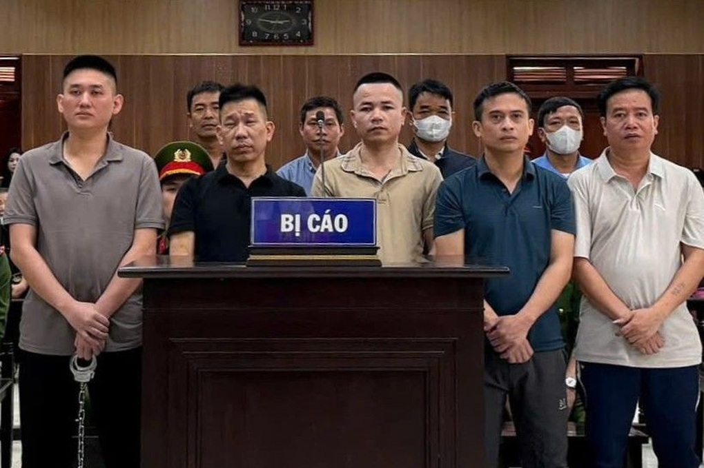 Giang hồ Mạnh “Gỗ” lĩnh 10 năm tù về tội Đưa hối lộ - 1