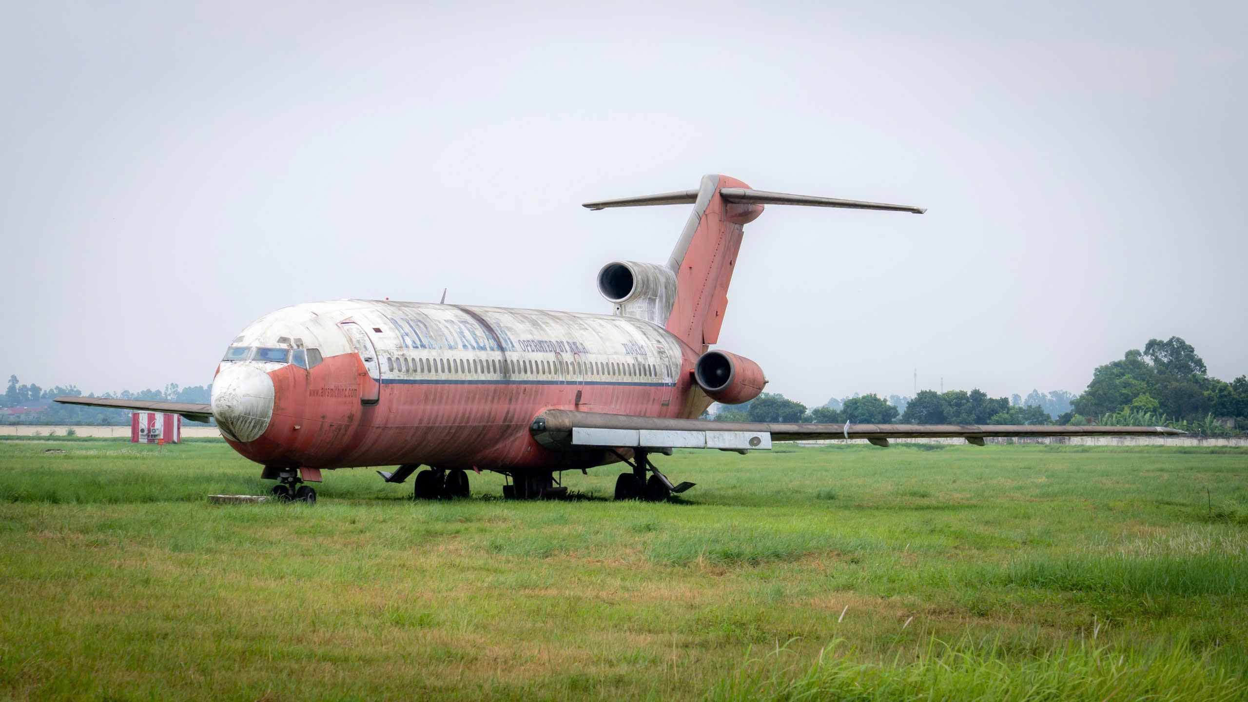 máy bay Boeing bị bỏ rơi - Ảnh 1.