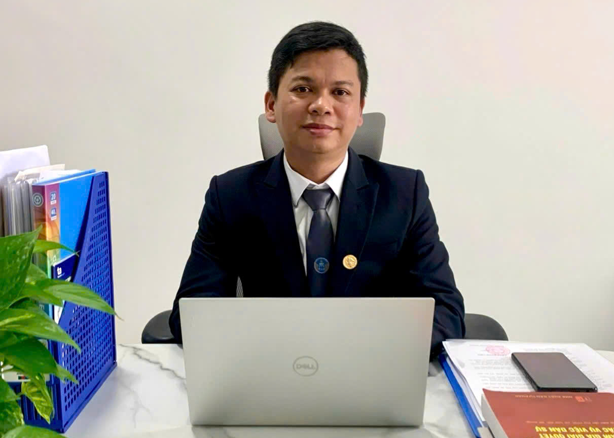 khởi kiện - Ảnh 1.