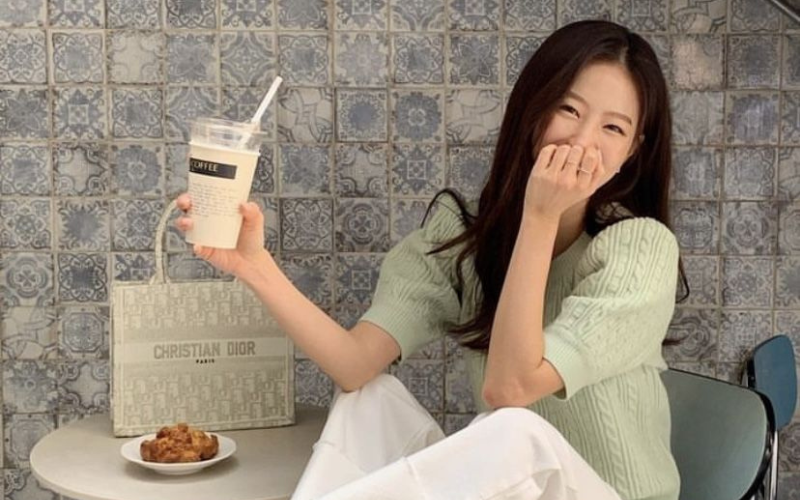 30 tuổi, tôi bỗng dưng chán tiêu tiền: Giờ chỉ ham tiết kiệm, trong túi càng nhiều tiền càng yên tâm- Ảnh 1.