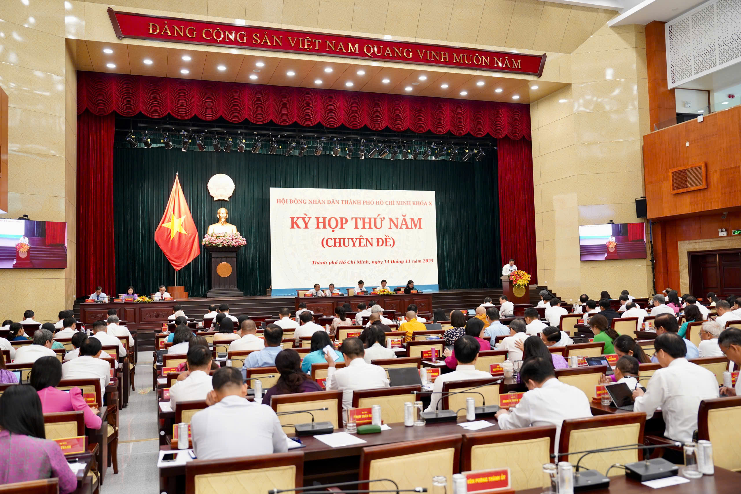 HĐND TP.HCM họp bầu nhân sự chủ chốt vào ngày 30.3- Ảnh 1. HĐND TP.HCM họp bầu nhân sự chủ chốt vào ngày 30.3- Ảnh 1.
