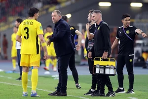 Malaysia kéo quân sang Thiên Trường “đòi danh dự”