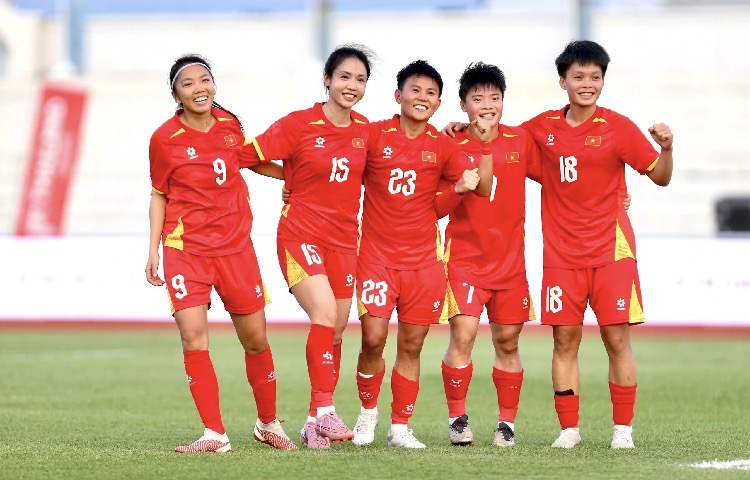 HLV Mai Đức Chung nói thẳng một điều về đội tuyển nữ Việt Nam, Huỳnh Như tiết lộ mục tiêu nóng- Ảnh 1.