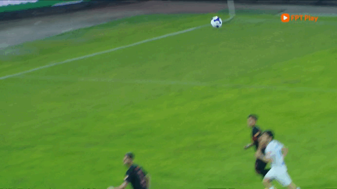 Nam Định ngược dòng đánh bại Ninh Bình: HLV Việt 'đỏ' tái xuất ngoạn mục, nói lời gan ruột về Xuân Son - Ảnh 2.