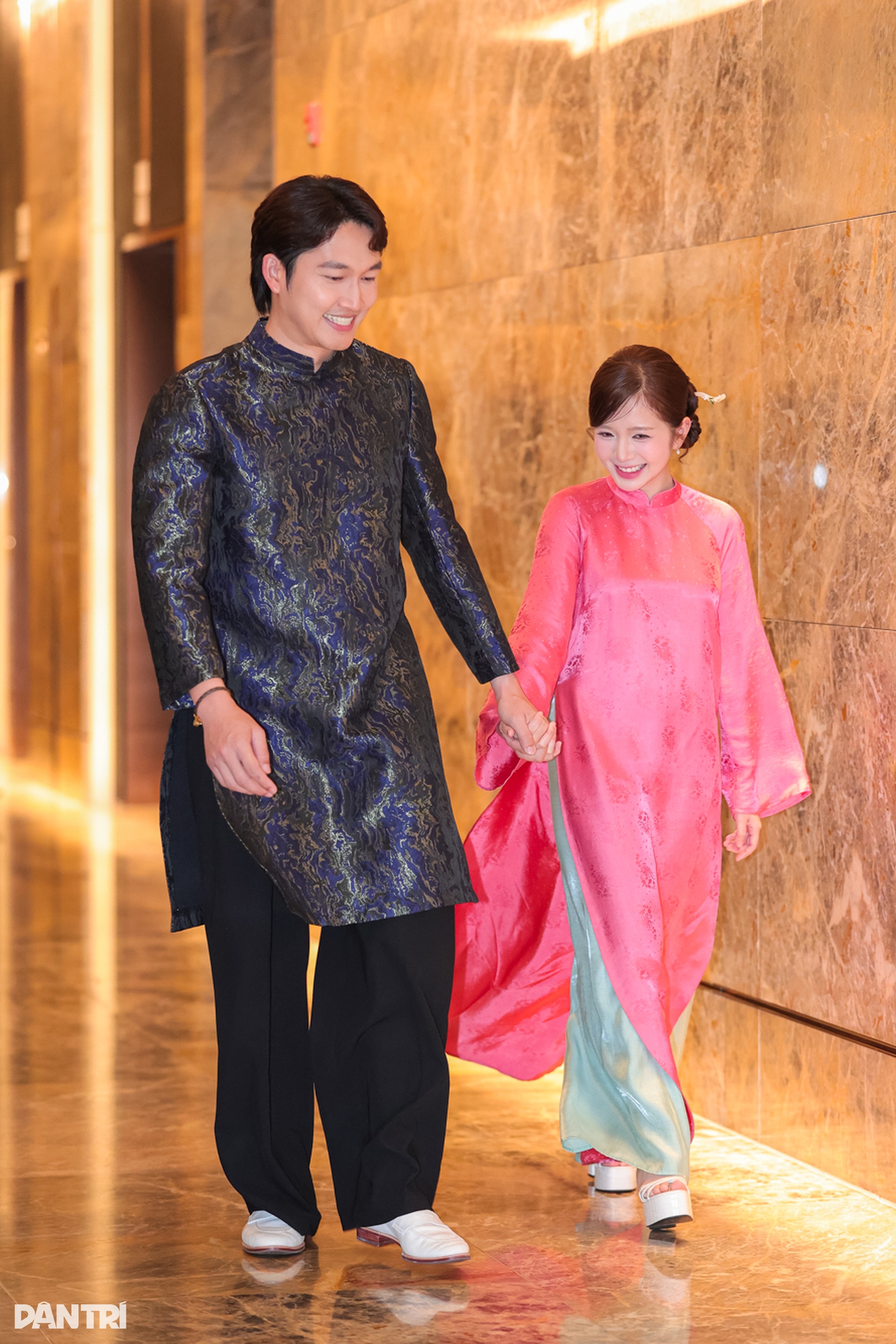 Hai cặp đôi hot là vợ chồng từ ngoài đời đến trên phim giờ vàng VTV - 1