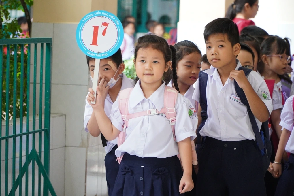 Hai nhóm học sinh không được giải quyết tuyển sinh lớp 1, lớp 6 ở TPHCM - 1