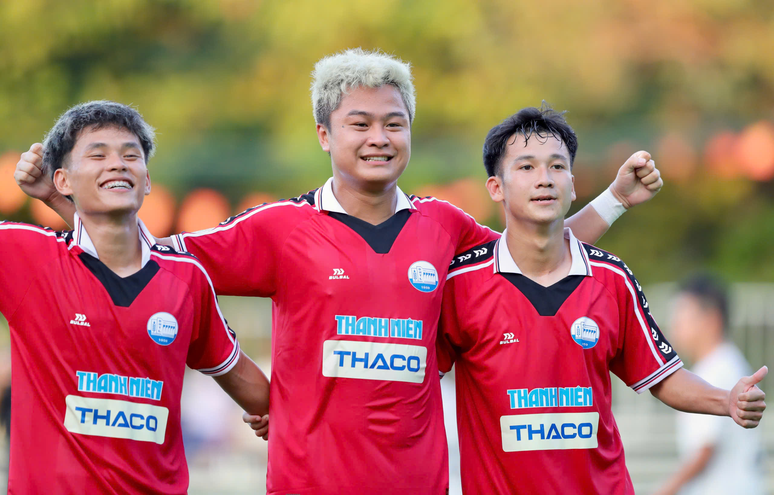 'Người hùng' Trường ĐH Thủy lợi: Hâm mộ Văn Toàn, hát hay như ca sĩ- Ảnh 1.