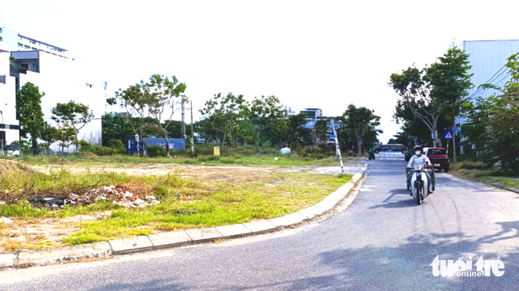 Hàng chục hộ dân đối mặt nguy cơ nộp tiền đất gấp 6 lần: Phường trả lời gì? 1 tiền đất - Ảnh 1.