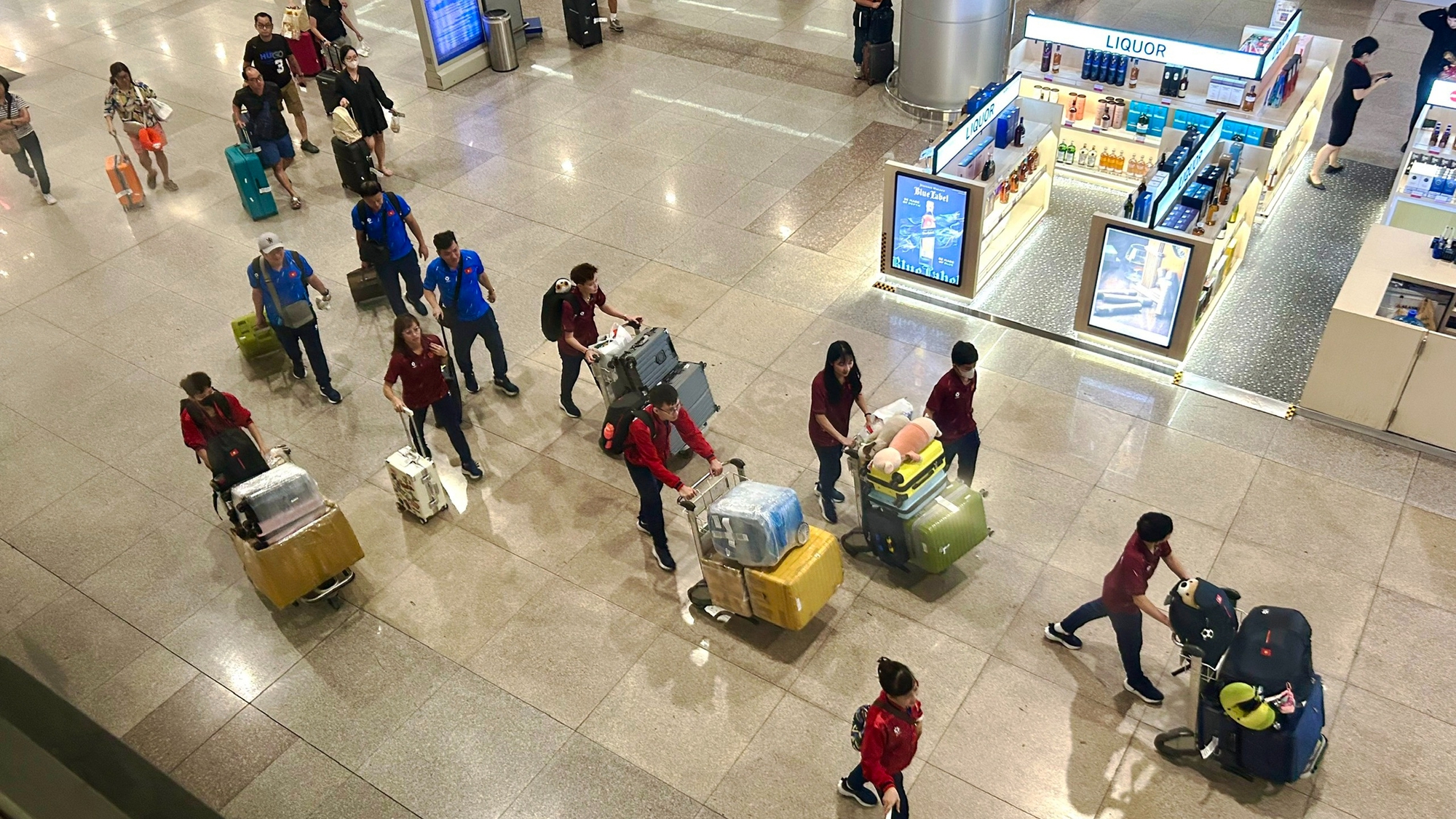 Hàng không Việt và nỗi lo 'càng bay càng lỗ' 1 hàng không - Ảnh 1.