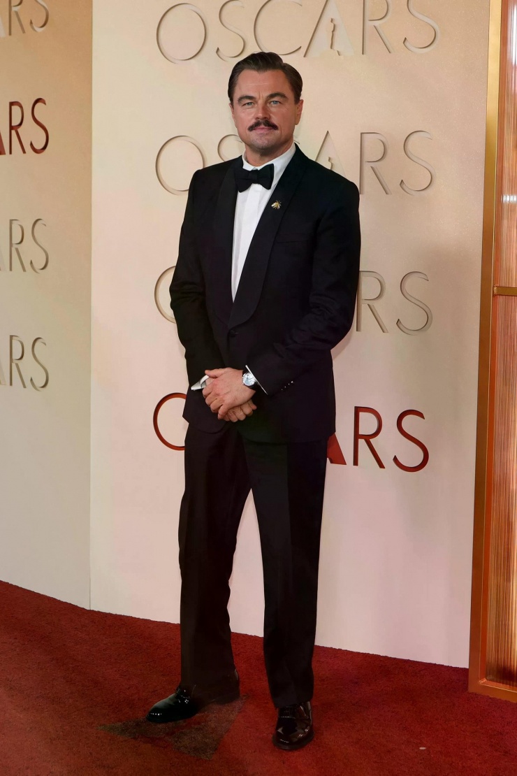 Hàng trăm tài tử, mỹ nhân đổ bộ siêu thảm đỏ Oscar lần thứ 98 - 1