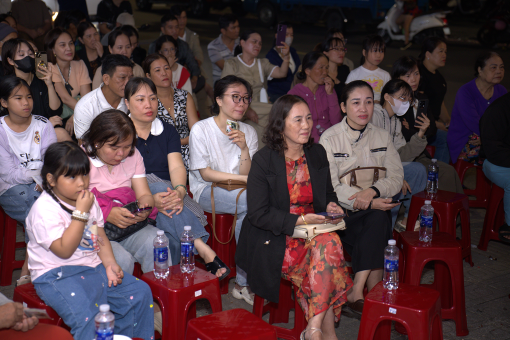 Hàng trăm xe máy điện được Panasonic và đại lý tặng khách hàng dịp Tết - 2