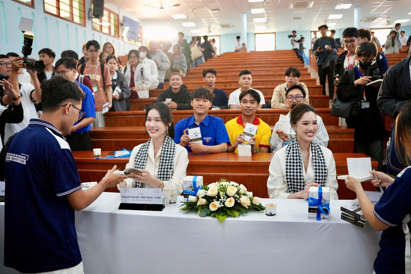 Hành trình Từ Trái Tim lan tỏa tri thức, khơi dậy khát vọng khởi nghiệp  - Ảnh 1.