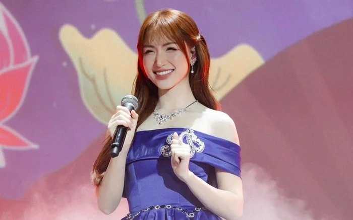 Hòa Minzy phản ứng gắt khi bị nói nịnh Mỹ Tâm 1 Hòa Minzy phản ứng gắt khi bị nói nịnh Mỹ Tâm