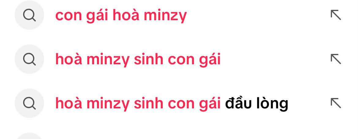 Hoa Minzy sinh con gai lot tim kiem chuyen gi