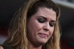 Hoa hậu Hoàn vũ bị chỉ trích