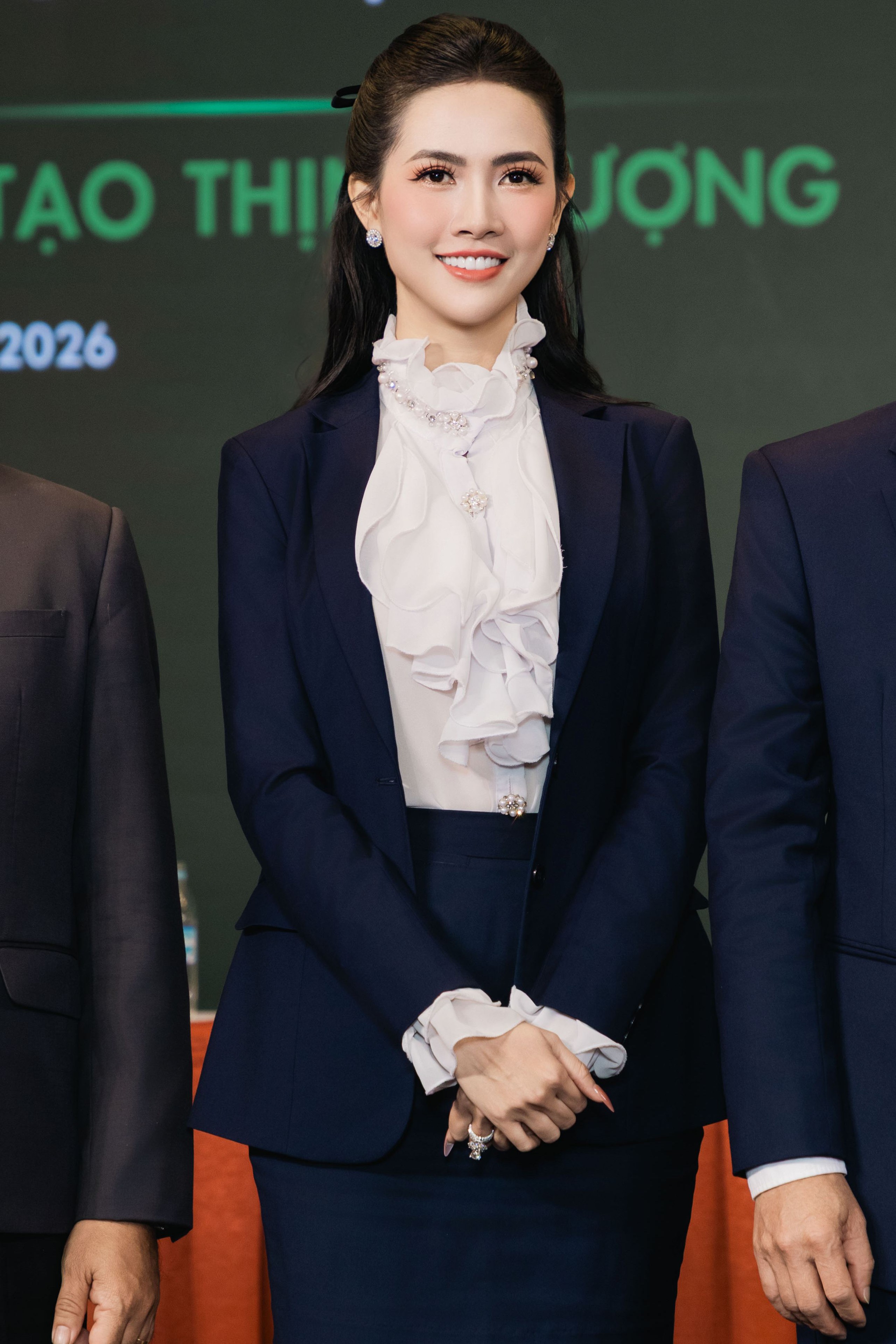 Hoa hậu Phan Thị Mơ được bổ nhiệm làm Phó chủ tịch một CLB Doanh nghiệp- Ảnh 1. Hoa hậu Phan Thị Mơ được bổ nhiệm làm Phó chủ tịch một CLB Doanh nghiệp- Ảnh 1.