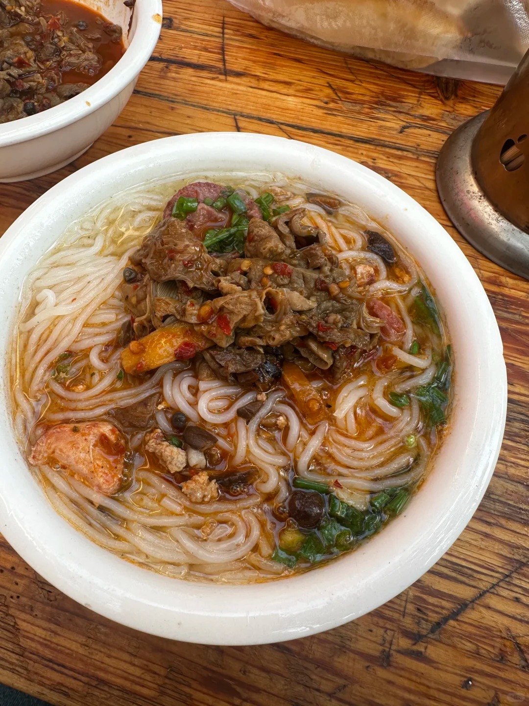 Ở vùng này có món kẹo tơ sen lạ lùng: Hóa ra lại là thức quà tuổi thơ lớn cùng bao người dân Việt!- Ảnh 1.