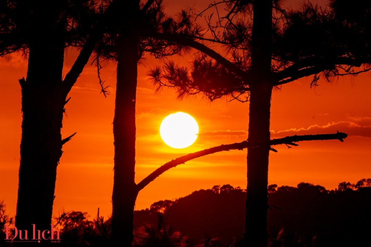 Hoàng hôn đầy chất thơ ở thiên đường nghỉ dưỡng Măng Đen 1 Hoàng hôn đầy chất thơ ở thiên đường nghỉ dưỡng Măng Đen - 1