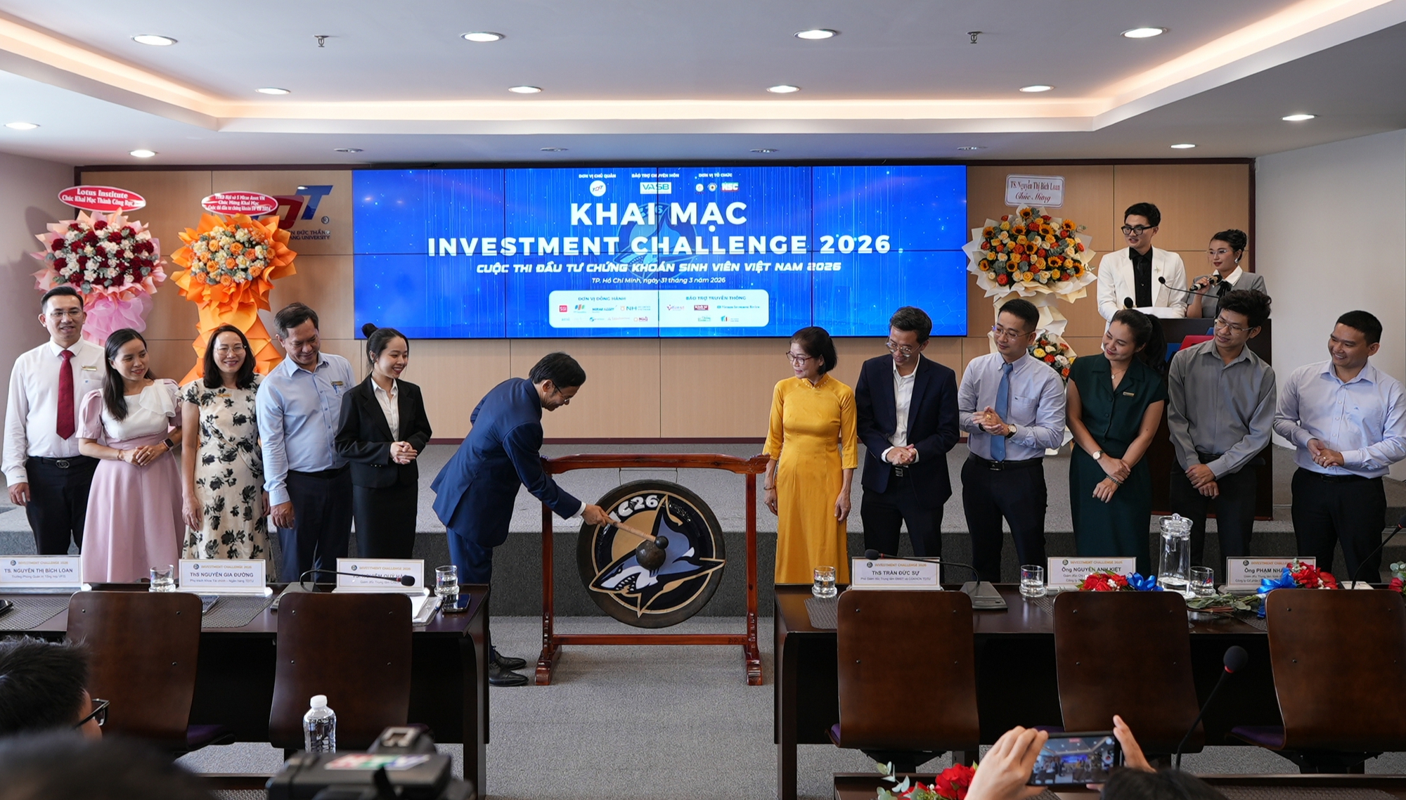 Gần 3.000 sinh viên tham gia cuộc thi Đầu tư Chứng khoán Sinh viên Việt Nam 2026 - Ảnh 3.