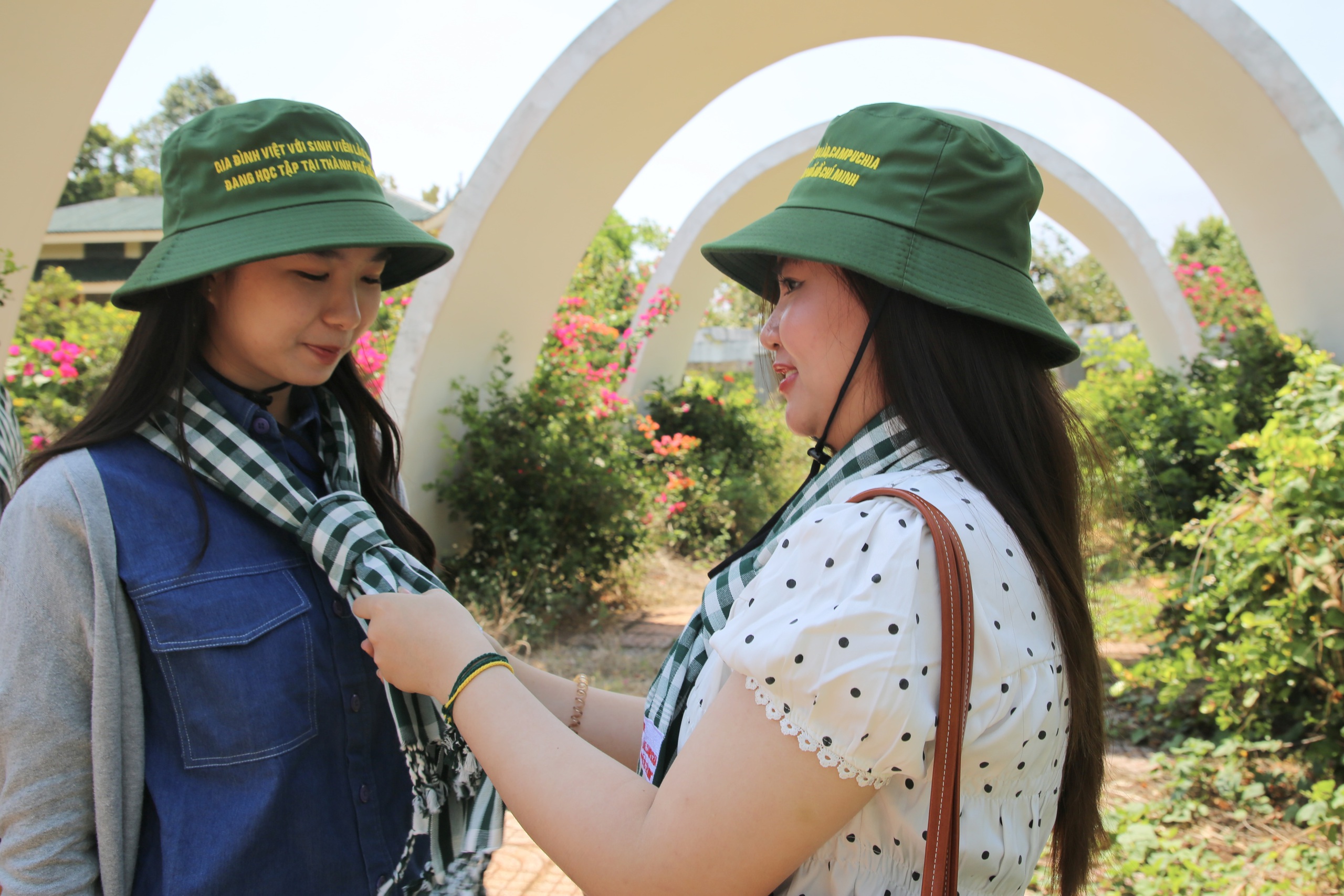 Hơn 470 sinh viên Lào, Campuchia tìm thấy 'gia đình thứ hai' tại TP.HCM- Ảnh 1.