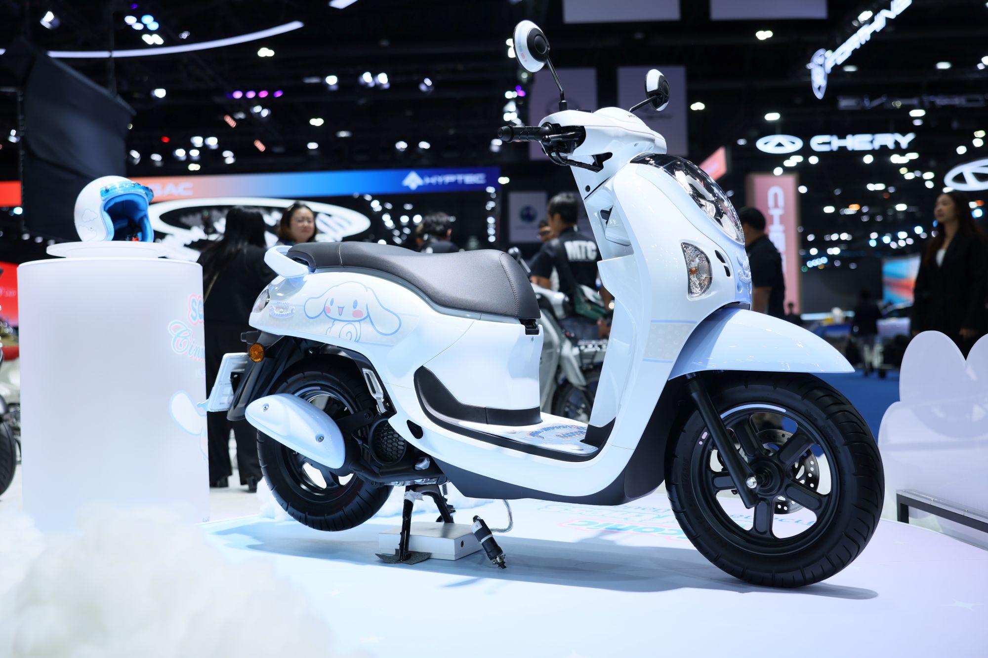 Honda Scoopy Cinnamoroll 'Made in Thailand' sản xuất giới hạn 2.000 xe, chờ ngày về Việt Nam - Ảnh 1.