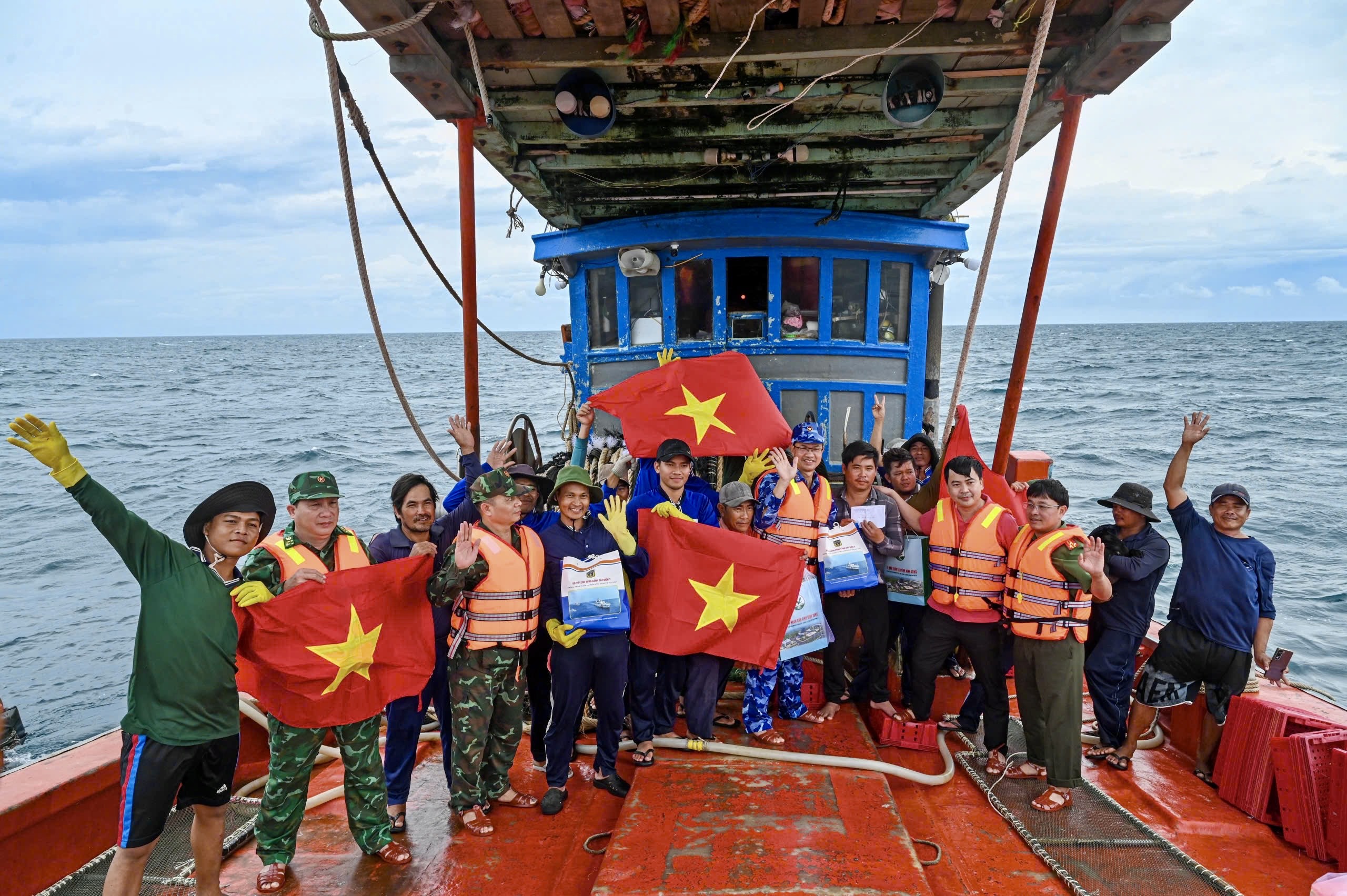 Hướng đến khai thác hải sản bền vững - Ảnh 1.