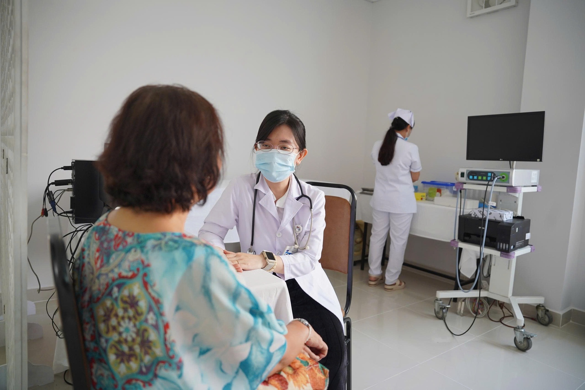 Huy động các bệnh viện hỗ trợ nguồn nhân lực- Ảnh 1.